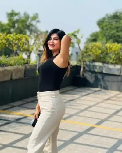 Call Girls Beejoliya Cash On Delivery